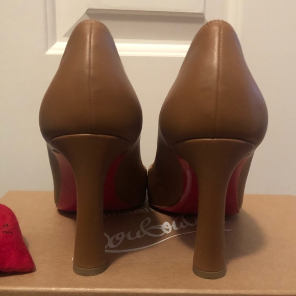 ❌SOLD❌Authentic Christian Louboutin ‘Agneska’ - Picture 4 of 6